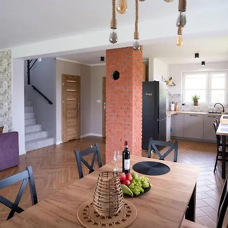 Dom Na Kwiatowej Zarzecze (Silesia)