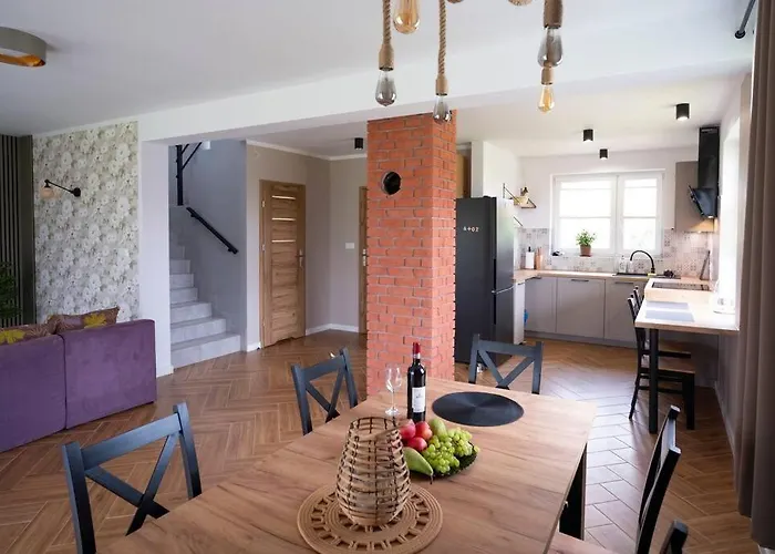 Dom Na Kwiatowej Zarzecze (Silesia)